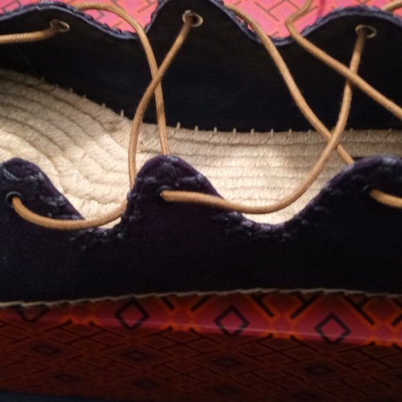 Tory Burch Denim shoes - Picture 1 of 6